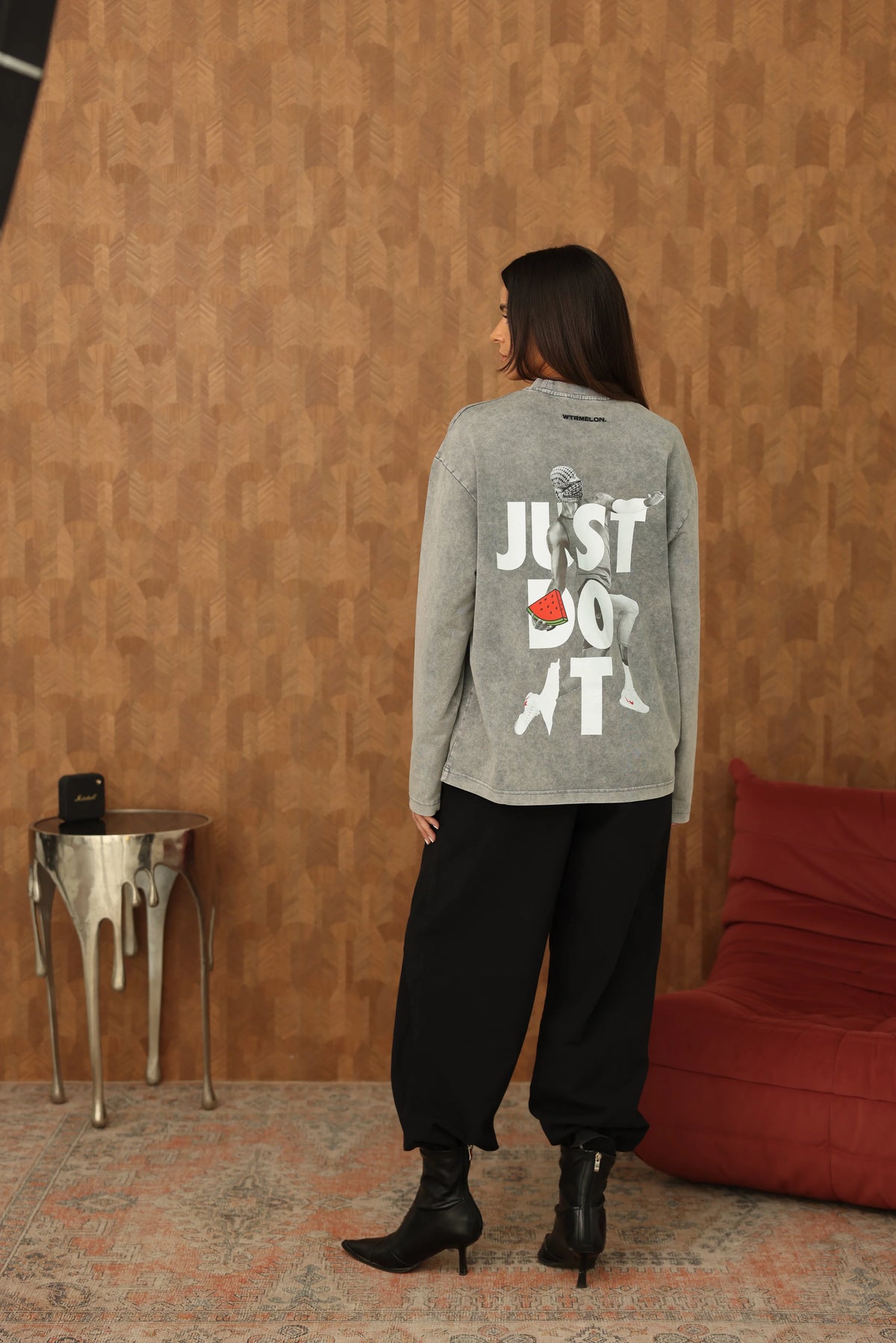 just-do-it-long-sleeve-washed full studio photograph 1187